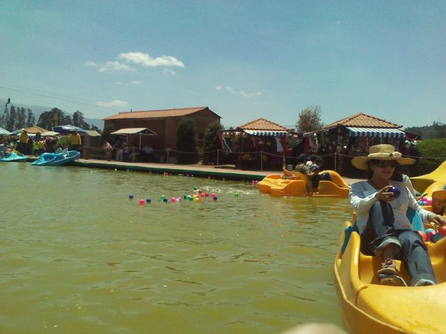 LANCHA DE PEDALES EN LAGO PANOAYA